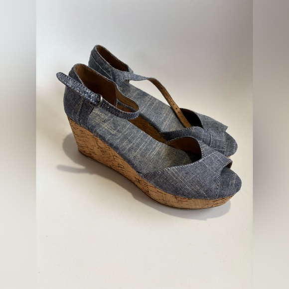 TOMS women’s wedge sandal chambray strap platform cork size 7.5 - Picture 3 of 6